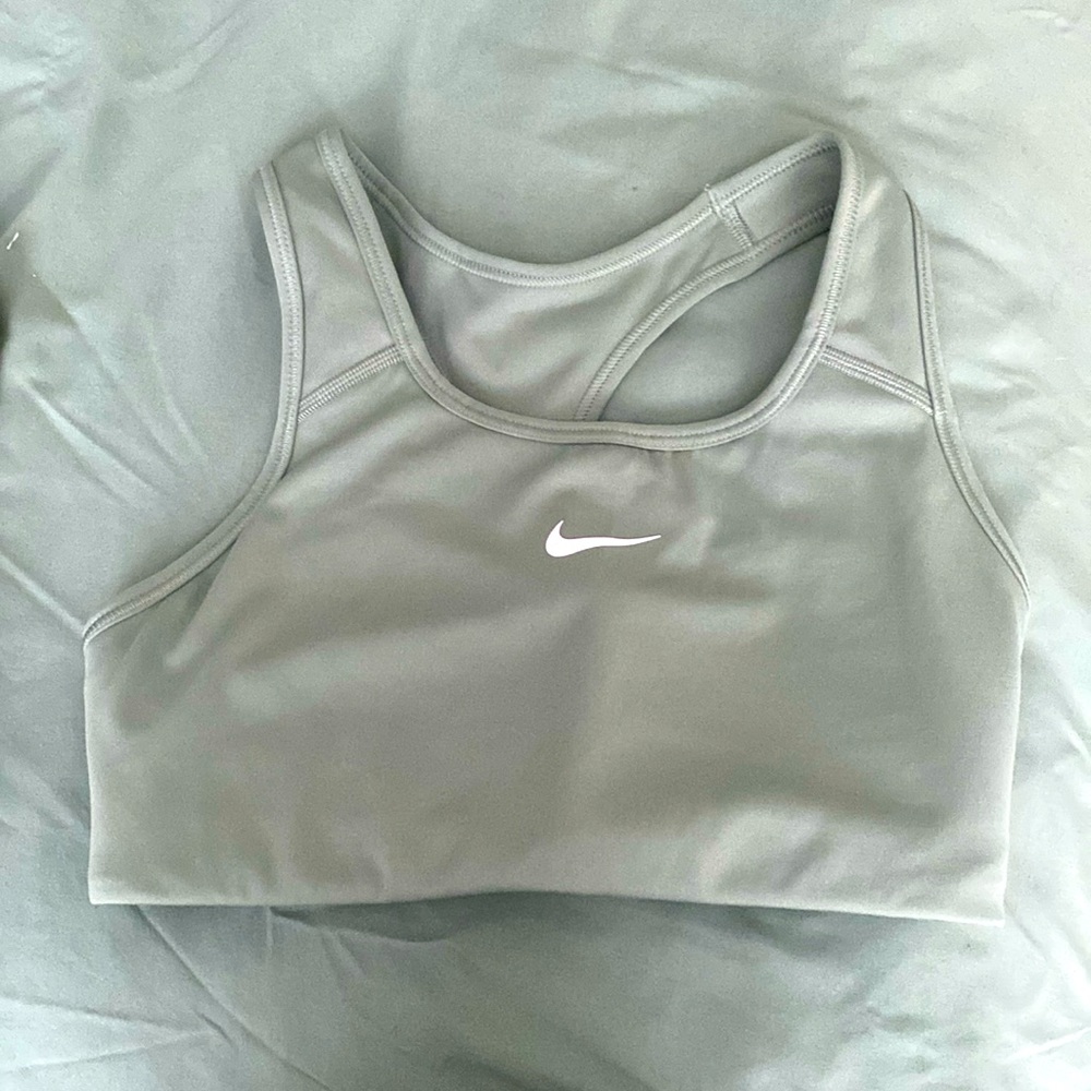 Women’s Nike Padded sports bra- Mist green
